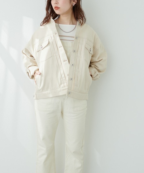 natural couture(ナチュラルクチュール)の「程よい抜け感が魅力 ピンタックデザインバンドカラーGジャン(デニムジャケット・レディース・ブラック/インディゴブルー/アイボリー・FREE)」の6枚目の写真