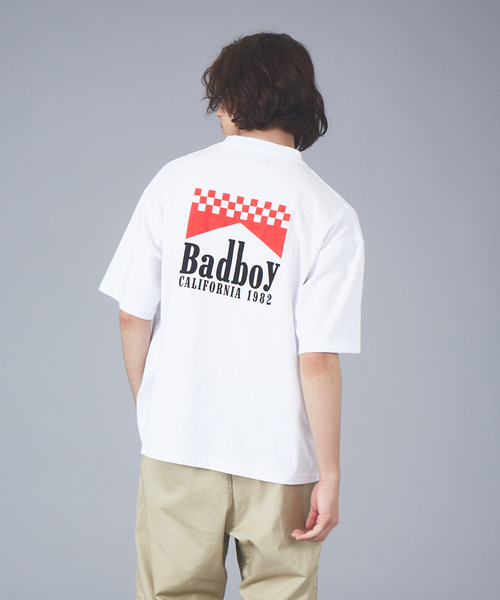 BAD BOY(バッドボーイ)の「【BADBOY / バッドボーイ】 パロディ ロゴ Tシャツ(Tシャツ/カットソー・メンズ・ホワイト/ライトブルー/ブラック・M/L)」の6枚目の写真