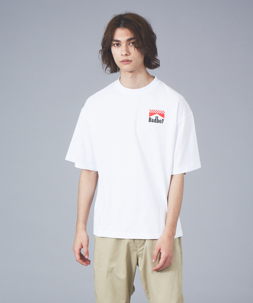BAD BOY(バッドボーイ)の「【BADBOY / バッドボーイ】 パロディ ロゴ Tシャツ(Tシャツ/カットソー・メンズ・ホワイト/ライトブルー/ブラック・M/L)」の7枚目の写真