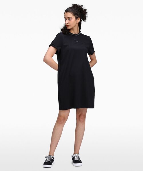 Calvin Klein(カルバン・クライン)の「ロゴ トリム ミラノ ワンピース(ワンピース・レディース・ホワイト/ブラック・S/M/L/XS)」の6枚目の写真