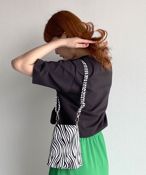 w closet(ダブルクローゼット)の「チェッカープリントTee(Tシャツ/カットソー・レディース・オフホワイト/ピンク/スミクロ・FREE)」の19枚目の写真