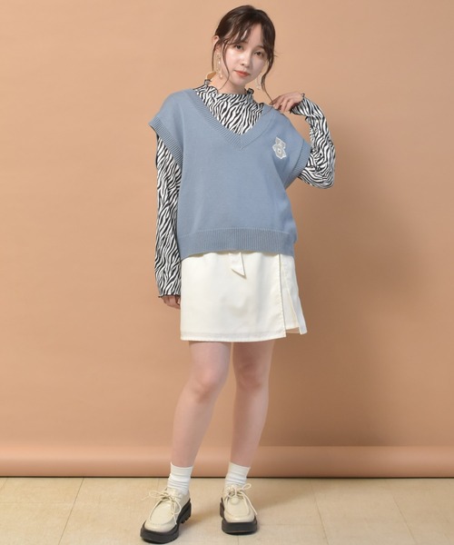 ems excite(エムズエキサイト)の「刺繍ニットベスト(ベスト・レディース・パープル/ブルー/グリーン/アイボリー・FREE)」の20枚目の写真