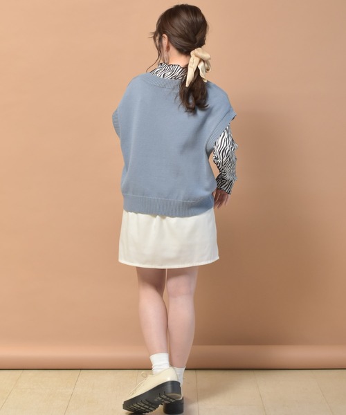 ems excite(エムズエキサイト)の「刺繍ニットベスト(ベスト・レディース・パープル/ブルー/グリーン/アイボリー・FREE)」の22枚目の写真