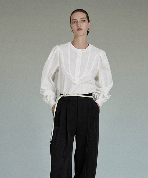 UNSPOKEN（アンスポクン）の「【UNSPOKEN】Band collar volume sleeve shirt UC22S024（シャツ/ブラウス・レディース・ホワイト・S/M）」の8枚目の写真