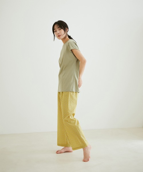 SALON adam et rope'（サロン アダム エ ロペ）の「【イージーケア・UVカット】Prima ZymフレンチスリーブクルーネックTシャツ（Tシャツ/カットソー・レディース・ホワイト/ブラック/カーキ/サックスブルー・FREE）」の14枚目の写真