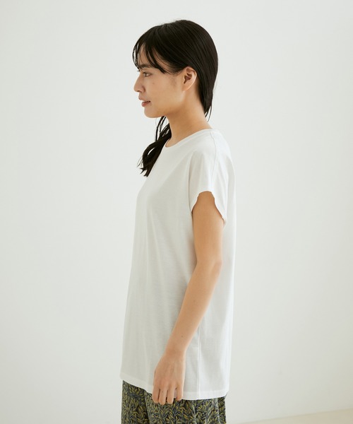 SALON adam et rope'（サロン アダム エ ロペ）の「【イージーケア・UVカット】Prima ZymフレンチスリーブクルーネックTシャツ（Tシャツ/カットソー・レディース・ホワイト/ブラック/カーキ/サックスブルー・FREE）」の15枚目の写真