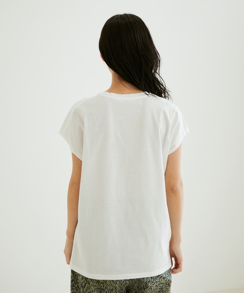 SALON adam et rope'（サロン アダム エ ロペ）の「【イージーケア・UVカット】Prima ZymフレンチスリーブクルーネックTシャツ（Tシャツ/カットソー・レディース・ホワイト/ブラック/カーキ/サックスブルー・FREE）」の17枚目の写真