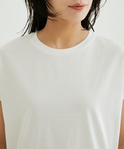 SALON adam et rope'（サロン アダム エ ロペ）の「【イージーケア・UVカット】Prima ZymフレンチスリーブクルーネックTシャツ（Tシャツ/カットソー・レディース・ホワイト/ブラック/カーキ/サックスブルー・FREE）」の6枚目の写真