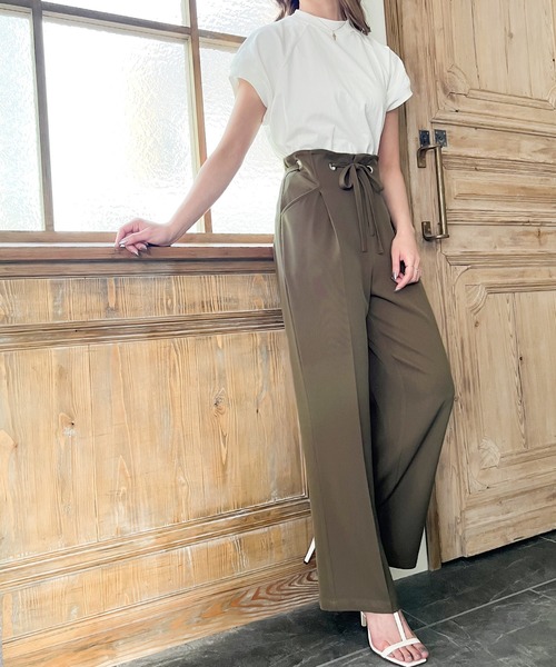 junoah(ジュノア)の「ハイウエストデザインセンタープレスパンツ(その他パンツ・レディース・ブラック/ベージュ/モカ・MEDIUM/LARGE/X-LARGE)」の9枚目の写真