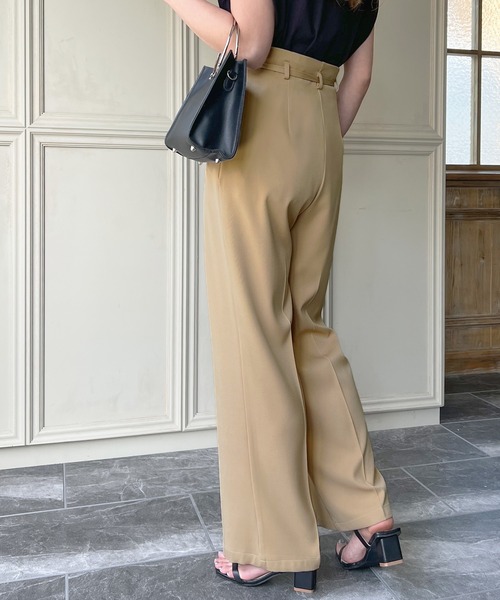 junoah(ジュノア)の「ハイウエストデザインセンタープレスパンツ(その他パンツ・レディース・ブラック/ベージュ/モカ・MEDIUM/LARGE/X-LARGE)」の12枚目の写真