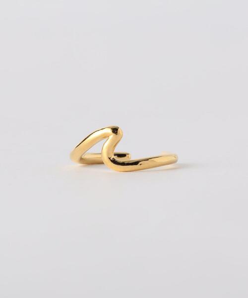 VELATTI（ヴェラッティ）の「＜VELATTI＞ウェーブ リング（リング・レディース・ゴールド・FREE）」の3枚目の写真