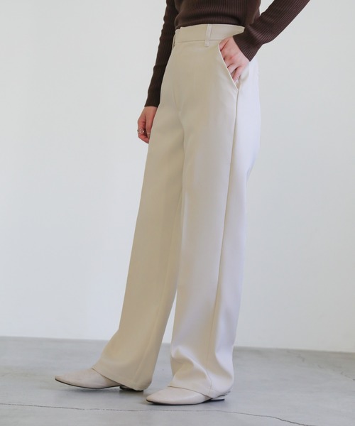 select MOCA(セレクトモカ)の「センタープレスストレートパンツ(スラックス・レディース・ブラック/アイボリー/テラコッタ・SMALL/MEDIUM)」の17枚目の写真