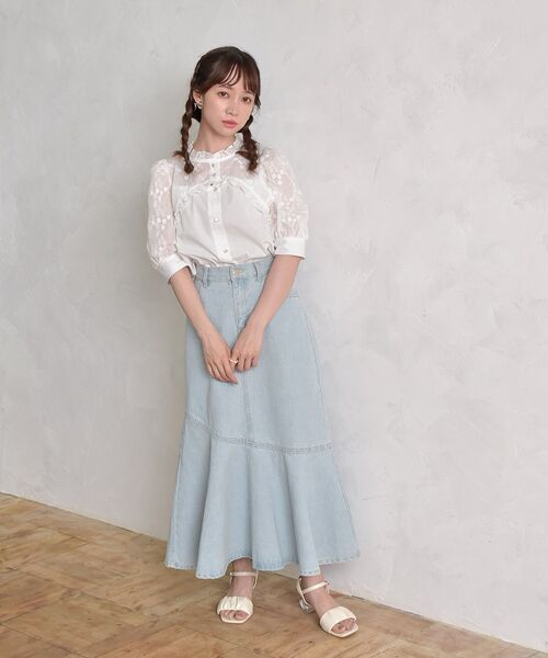 ems excite（エムズエキサイト）の「２way花柄BL（シャツ/ブラウス・レディース・ブルー/ブラック/ホワイト・FREE）」の4枚目の写真