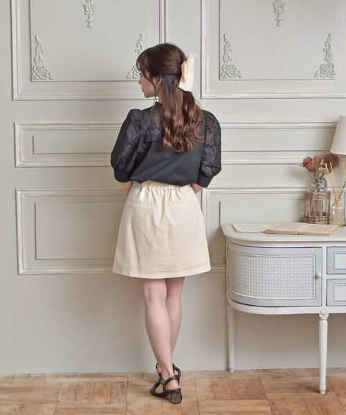 ems excite（エムズエキサイト）の「２way花柄BL（シャツ/ブラウス・レディース・ブルー/ブラック/ホワイト・FREE）」の14枚目の写真