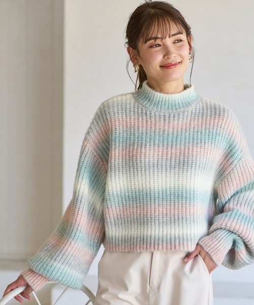 BELLUNA PLUS(ベルーナ)の「ボトルネックグラデーションニット(ニット/セーター・レディース・ミント/オレンジ系その他・MEDIUM)」の7枚目の写真