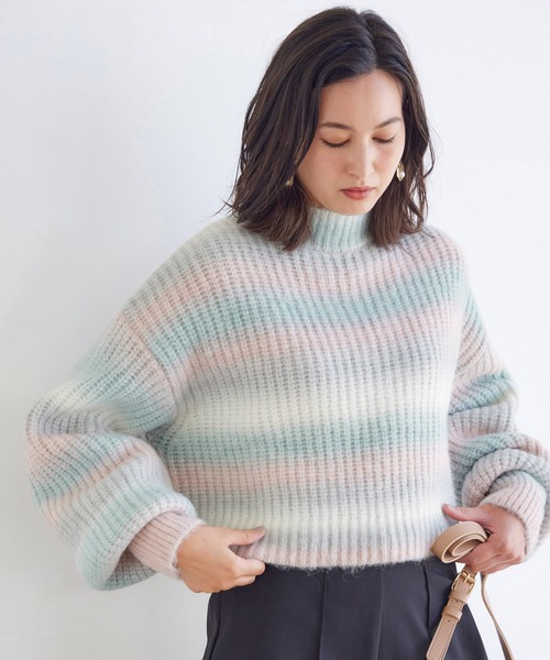 BELLUNA PLUS(ベルーナ)の「ボトルネックグラデーションニット(ニット/セーター・レディース・ミント/オレンジ系その他・MEDIUM)」の11枚目の写真