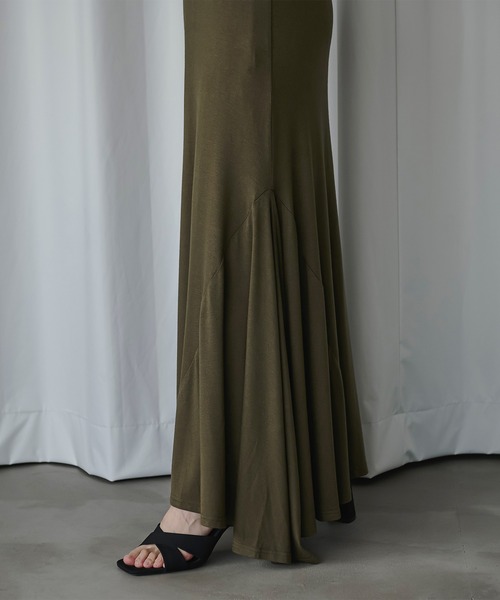 Ezick（エジック）の「シアービスチェセットカットワンピース（ワンピース・レディース・チャコールグレー/カーキ・FREE）」の21枚目の写真