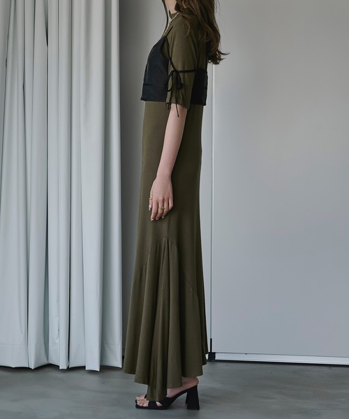 Ezick（エジック）の「シアービスチェセットカットワンピース（ワンピース・レディース・チャコールグレー/カーキ・FREE）」の8枚目の写真