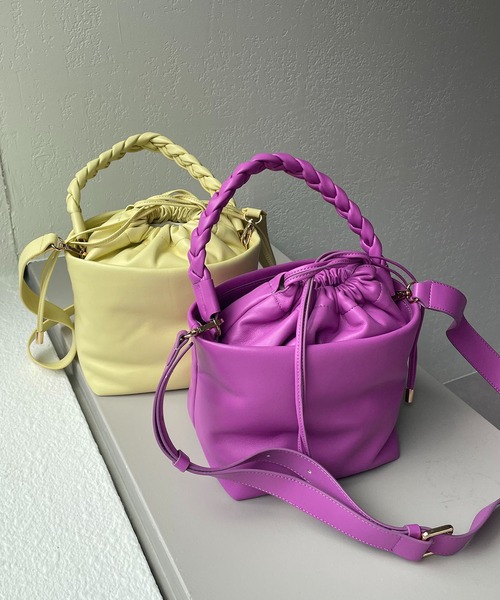 CAPRICIEUX LE'MAGE（カプリシューレマージュ）の「パフィ2SETバッグ（ハンドバッグ・レディース・ブラック/ピンク/イエロー・FREE）」の4枚目の写真