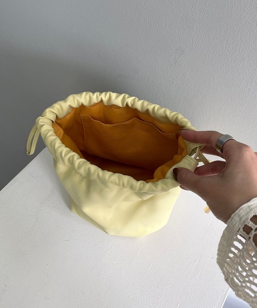 CAPRICIEUX LE'MAGE（カプリシューレマージュ）の「パフィ2SETバッグ（ハンドバッグ・レディース・ブラック/ピンク/イエロー・FREE）」の17枚目の写真