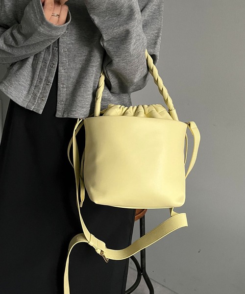 CAPRICIEUX LE'MAGE（カプリシューレマージュ）の「パフィ2SETバッグ（ハンドバッグ・レディース・ブラック/ピンク/イエロー・FREE）」の6枚目の写真