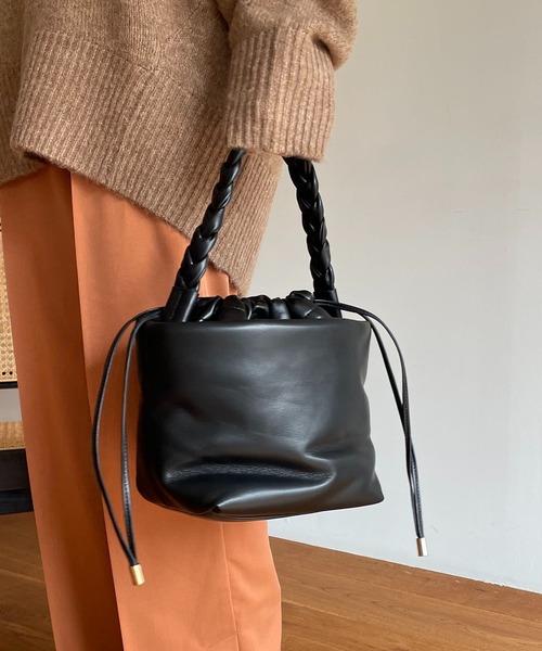 CAPRICIEUX LE'MAGE（カプリシューレマージュ）の「パフィ2SETバッグ（ハンドバッグ・レディース・ブラック/ピンク/イエロー・FREE）」の9枚目の写真