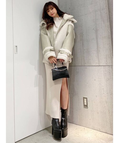 GYDA（ジェイダ）の「【セットアップ着用可】DEEPスリット ニットロングスカートライクショートパンツ（スカート・レディース・アイボリー/ブラック/ベージュ・FREE）」の5枚目の写真