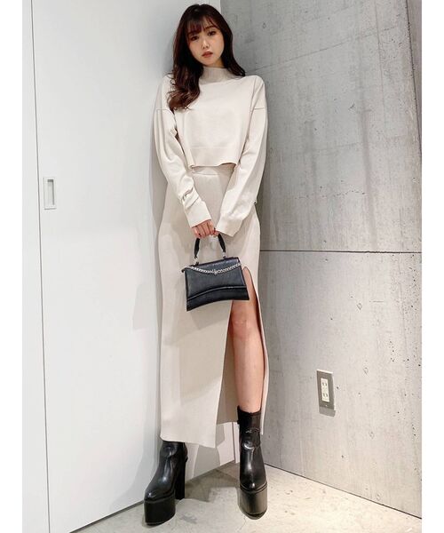 GYDA（ジェイダ）の「【セットアップ着用可】DEEPスリット ニットロングスカートライクショートパンツ（スカート・レディース・アイボリー/ブラック/ベージュ・FREE）」の11枚目の写真