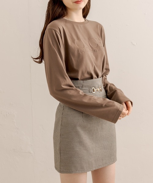 OLIVE des OLIVE（オリーブデオリーブ）の「ロゴ刺繍ロンティー（Tシャツ/カットソー・レディース・ホワイト/ブラウン/オフホワイト・FREE）」の9枚目の写真