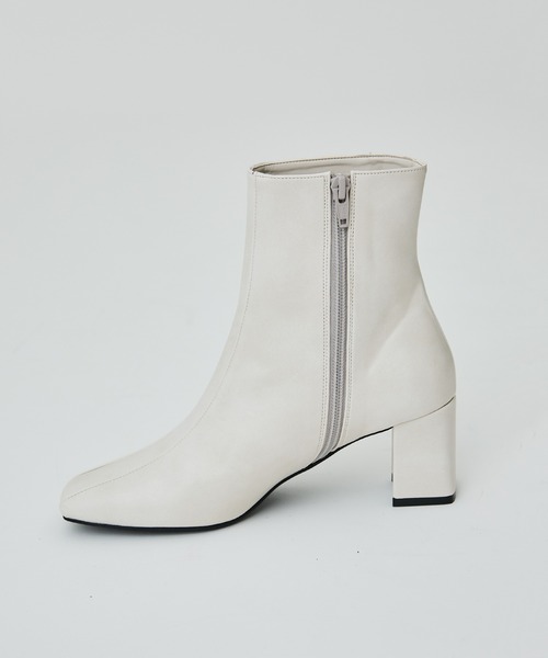 UNITED TOKYO(ユナイテッドトウキョウ)の「【WEB限定】スイッチングレザーライクブーツ(ブーツ・レディース・ブラック/カーキ/アイボリー・1/2)」の18枚目の写真