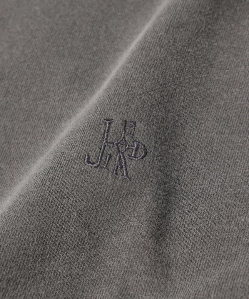 Jieda(ジエダ)の「PIGMENT DAMAGE SWEAT(スウェット・メンズ・アイボリー/ブラック・1/2)」の8枚目の写真