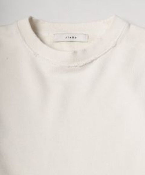 Jieda(ジエダ)の「PIGMENT DAMAGE SWEAT(スウェット・メンズ・アイボリー/ブラック・1/2)」の3枚目の写真