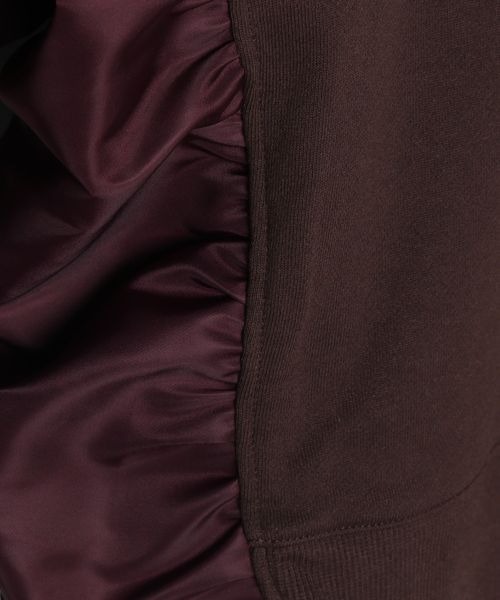 JEANASIS（ジーナシス）の「サテンドッキングギャザーウラケプルオーバー/164347（スウェット・レディース・ブラック/オフホワイト/ブラウン系その他・FREE）」の11枚目の写真