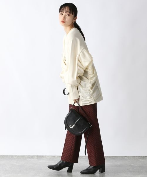 JEANASIS（ジーナシス）の「サテンドッキングギャザーウラケプルオーバー/164347（スウェット・レディース・ブラック/オフホワイト/ブラウン系その他・FREE）」の20枚目の写真