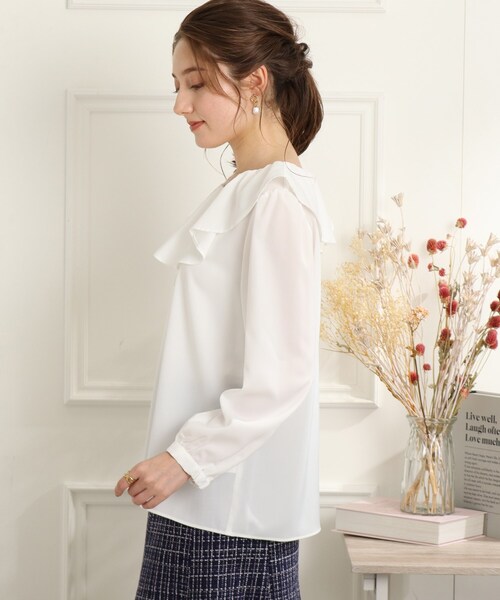 couture brooch（クチュールブローチ）の「◆ラッフル衿ブラウス（シャツ/ブラウス・レディース・ブラック/オフホワイト/サックスブルー・40/38/42）」の21枚目の写真