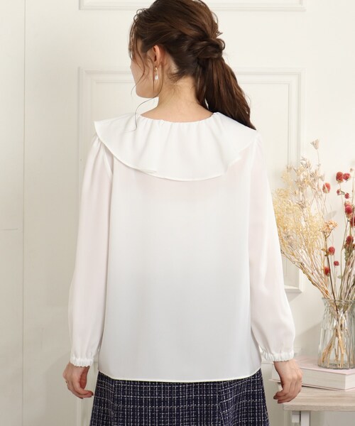 couture brooch（クチュールブローチ）の「◆ラッフル衿ブラウス（シャツ/ブラウス・レディース・ブラック/オフホワイト/サックスブルー・40/38/42）」の22枚目の写真
