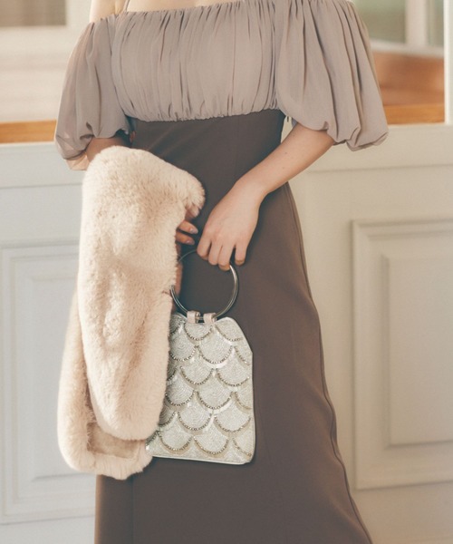 Andemiu（アンデミュウ）の「フェイクファーティペット162194（ストール/ショール・レディース・アイボリー/モカ/サックスブルー系・FREE）」の9枚目の写真