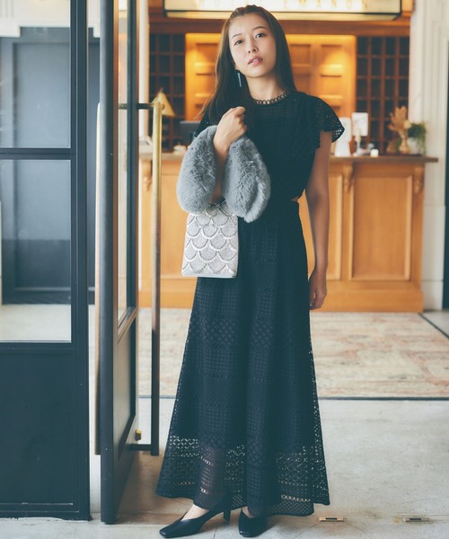 Andemiu（アンデミュウ）の「フェイクファーティペット162194（ストール/ショール・レディース・アイボリー/モカ/サックスブルー系・FREE）」の12枚目の写真