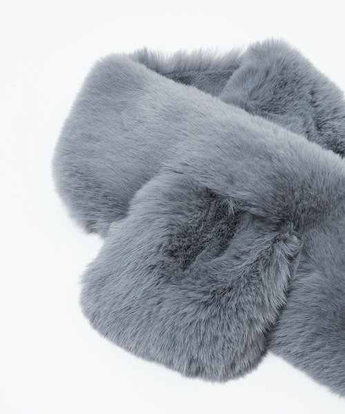 Andemiu（アンデミュウ）の「フェイクファーティペット162194（ストール/ショール・レディース・アイボリー/モカ/サックスブルー系・FREE）」の18枚目の写真