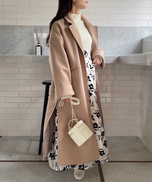 one after another NICE CLAUP（ワンアフターアナザーナイスクラップ）の「大人可愛い着こなし。ベルト付きロングコート（チェスターコート・レディース・アイボリー/ベージュ/ブラウン系その他・SMALL/MEDIUM）」の9枚目の写真