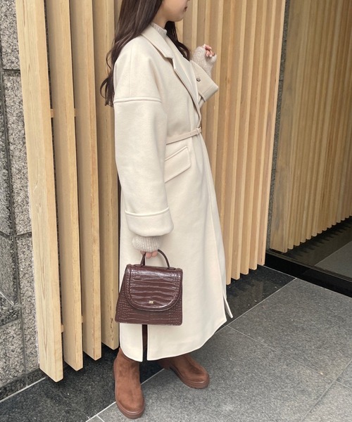 one after another NICE CLAUP（ワンアフターアナザーナイスクラップ）の「大人可愛い着こなし。ベルト付きロングコート（チェスターコート・レディース・アイボリー/ベージュ/ブラウン系その他・SMALL/MEDIUM）」の5枚目の写真