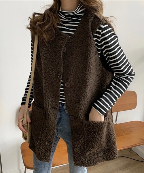 Chaco closet(チャコ クローゼット)の「ビッグシルエットフロントポケットボアベスト(ベスト・レディース・ブラウン/ベージュ・FREE)」の18枚目の写真