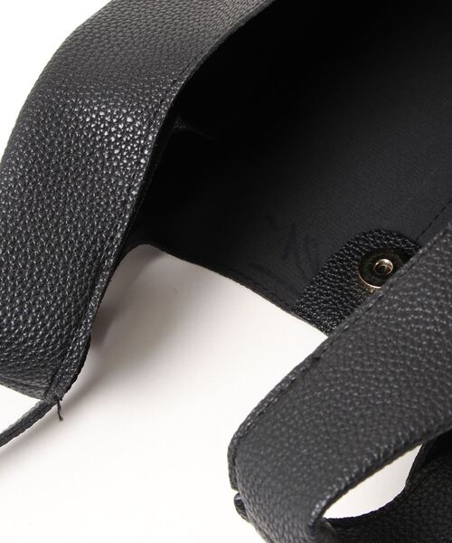 MAISON DE THERESE（メゾン ド テレーズ）の「切り替えショルダーバッグ（ショルダーバッグ・レディース・ベージュ/ブラック/ブラウン・FREE）」の5枚目の写真