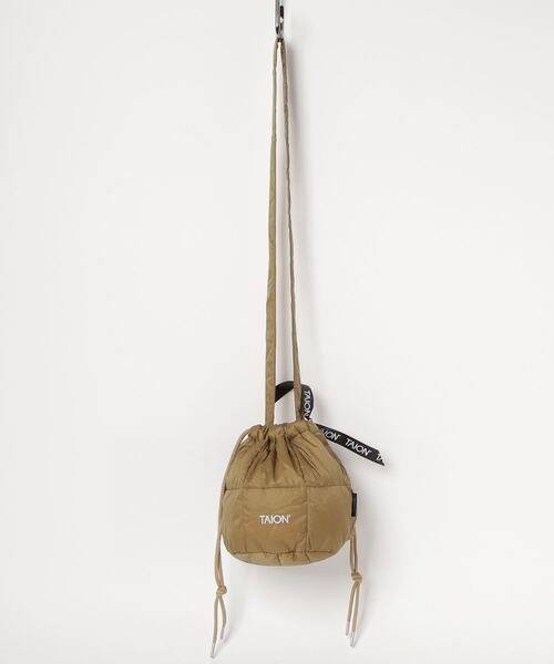TAION（タイオン）の「【TAION/タイオン】2WAY ドローストリング ダウンバッグ/ダウン 巾着バッグ/ミニバッグ/エコバッグ（ショルダーバッグ・レディース・ベージュ/グレー/ネイビー/オフホワイト/ブラック・FREE）」の12枚目の写真