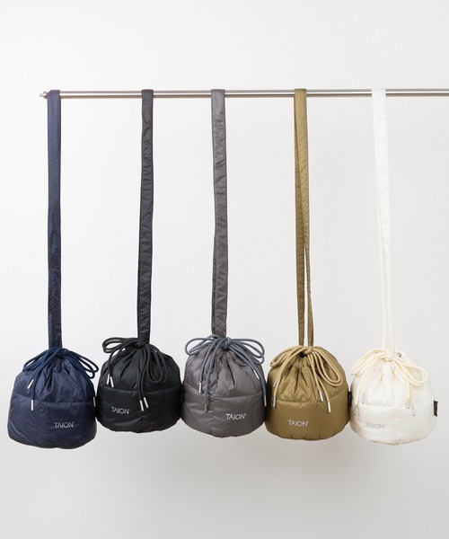 TAION（タイオン）の「【TAION/タイオン】2WAY ドローストリング ダウンバッグ/ダウン 巾着バッグ/ミニバッグ/エコバッグ（ショルダーバッグ・レディース・ベージュ/グレー/ネイビー/オフホワイト/ブラック・FREE）」の15枚目の写真