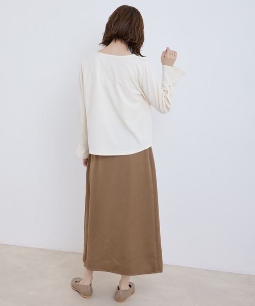 Jayro(ジャイロ)の「カットジョーゼット パール付きタック袖(シャツ/ブラウス・レディース・オフホワイト/グリーン/ネイビー・M)」の5枚目の写真