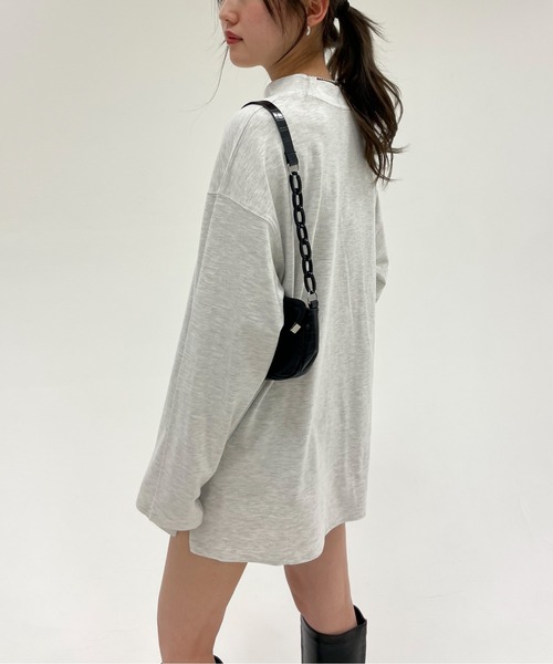 EPIMI E'PIMMY(エピミエピミー)の「〈ユニセックス〉ハイネックロゴプリントプルオーバー(Tシャツ/カットソー・レディース・オフホワイト/ブラック/ネイビー/オートミール・MEDIUM)」の19枚目の写真