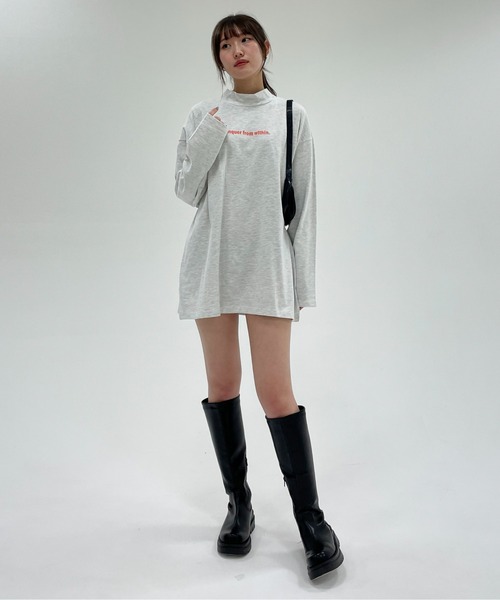EPIMI E'PIMMY(エピミエピミー)の「〈ユニセックス〉ハイネックロゴプリントプルオーバー(Tシャツ/カットソー・レディース・オフホワイト/ブラック/ネイビー/オートミール・MEDIUM)」の21枚目の写真