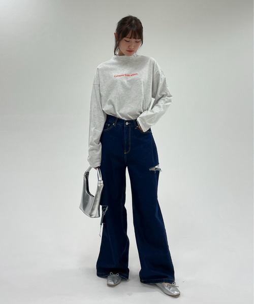 EPIMI E'PIMMY(エピミエピミー)の「〈ユニセックス〉ハイネックロゴプリントプルオーバー(Tシャツ/カットソー・レディース・オフホワイト/ブラック/ネイビー/オートミール・MEDIUM)」の22枚目の写真