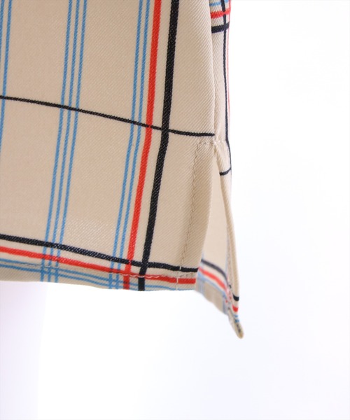 clear（クリア）の「バンドカラーボリュームスリーブブラウス（シャツ/ブラウス・レディース・ブルー系その他/ホワイト系その他/ベージュ系その他/マルチ/ブラック/サックスブルー/オフホワイト・F）」の10枚目の写真